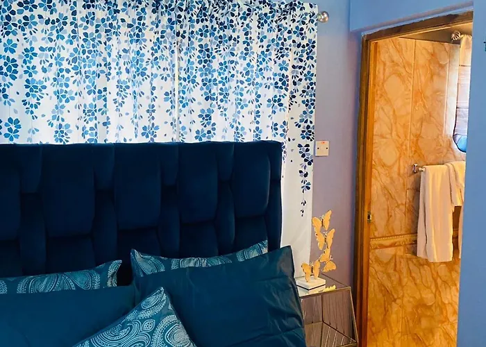 Montego Bay, Ironshore Luxury Blue *