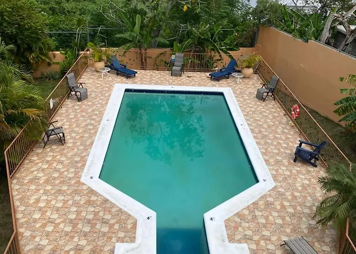 Apartment Montego Bay, Ironshore Luxury Blue *