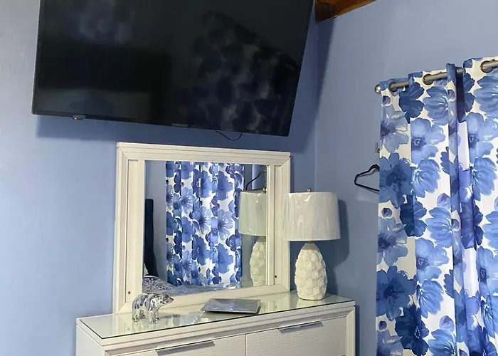 Montego Bay, Ironshore Luxury Blue